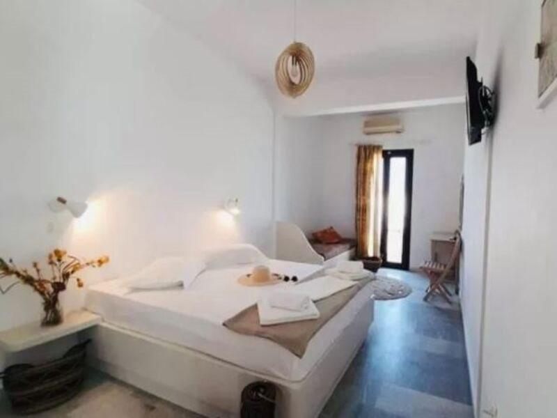 Fikas Hotel Naxos City Esterno foto